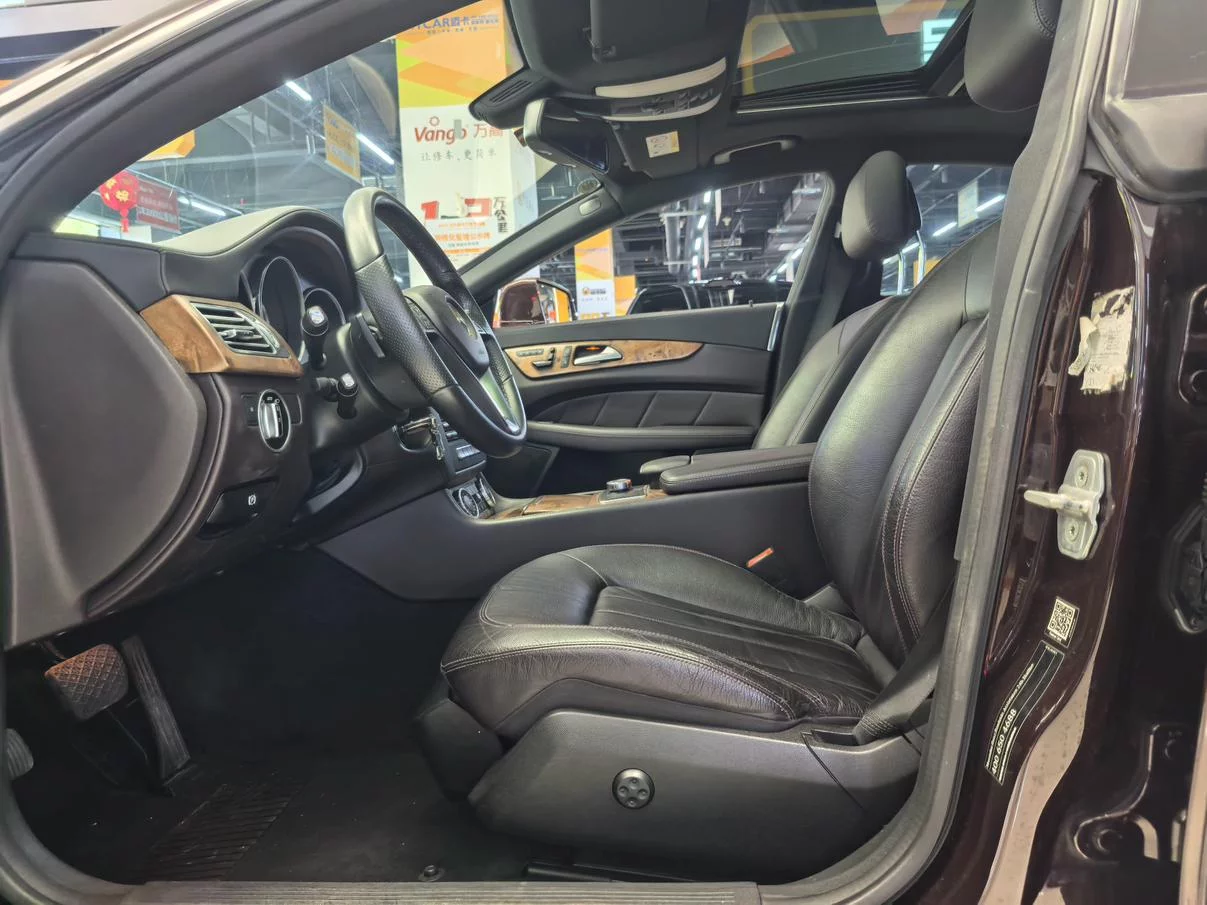 Mercedes-Benz CLS