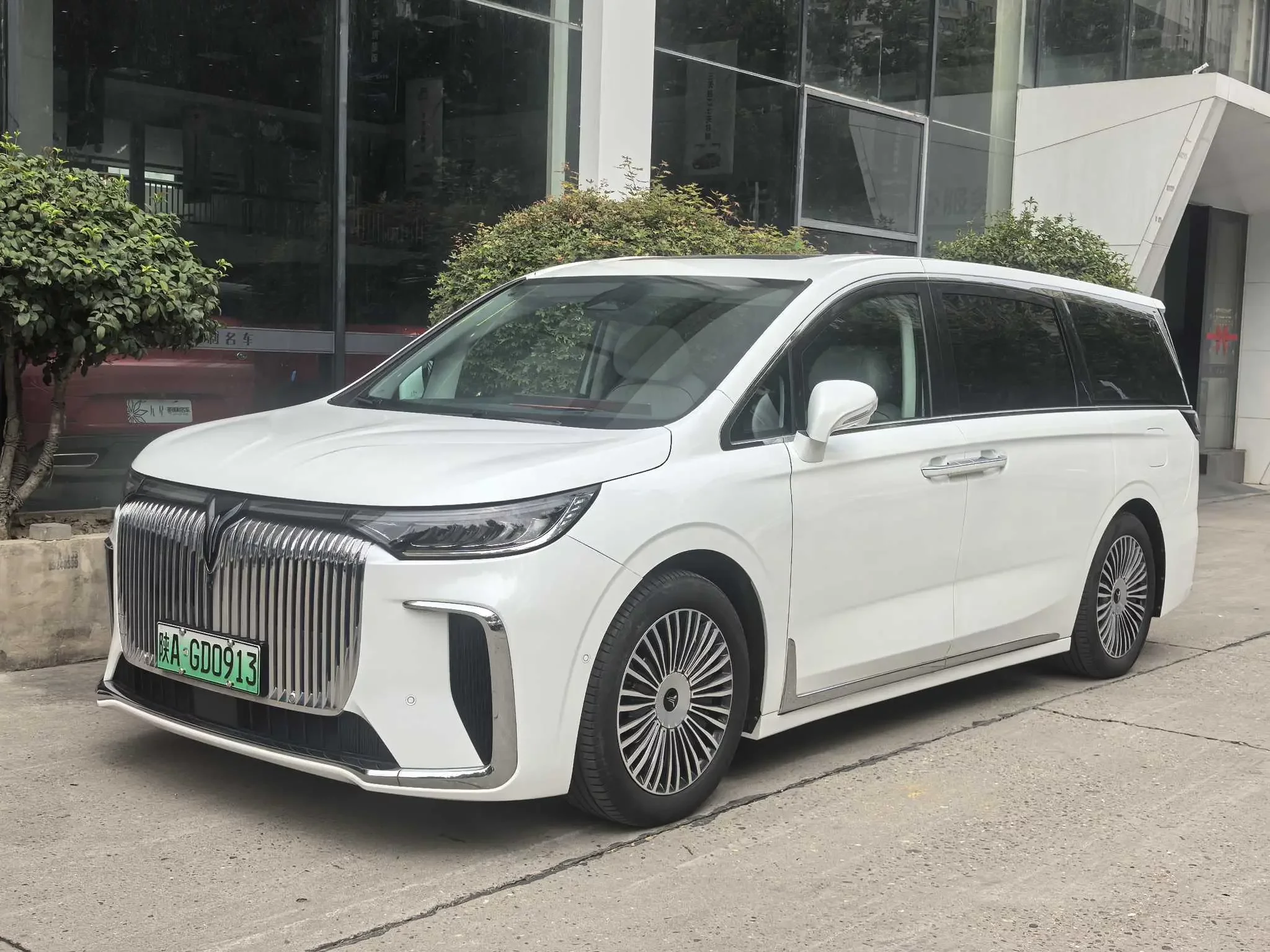 Voyah Lantu Dreamer PHEV