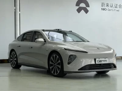 NIO ET7