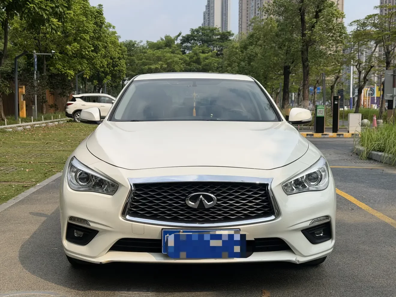 Infiniti Q50L  из Китая
