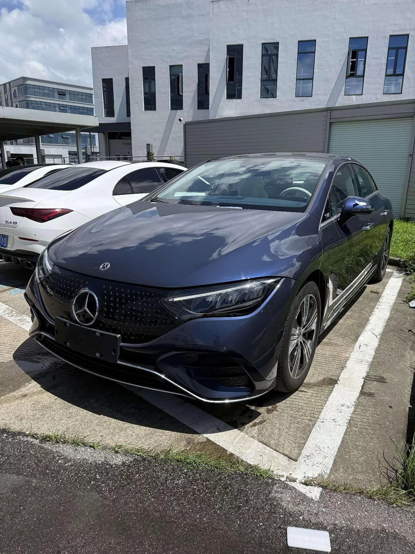 Mercedes-Benz EQE