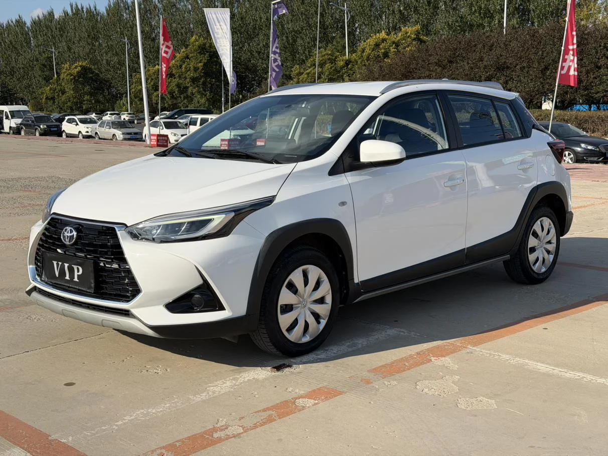 Toyota Yaris L