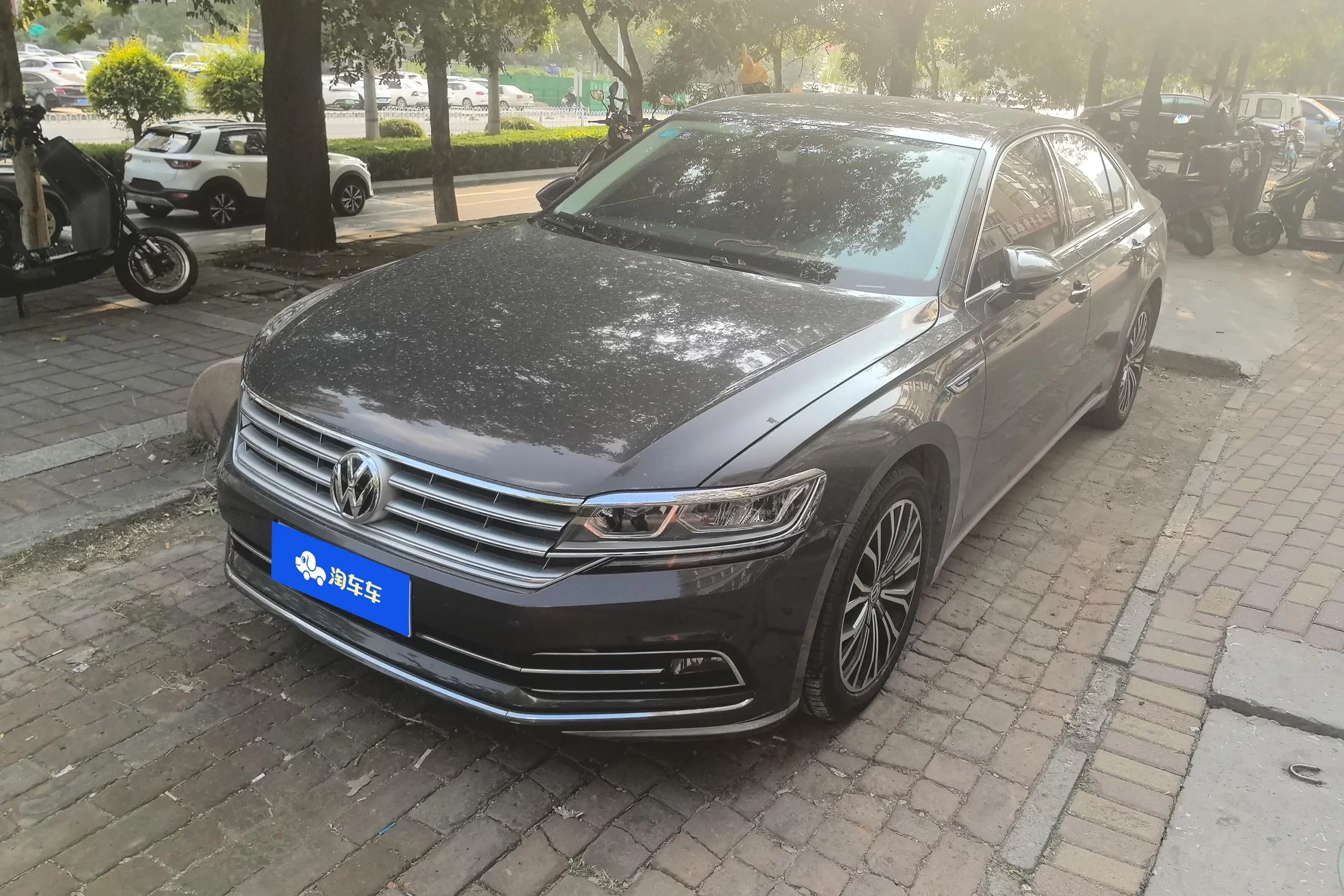 Volkswagen Hui Ang  из Китая