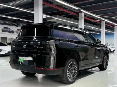 IM Motors Zhiji LS8