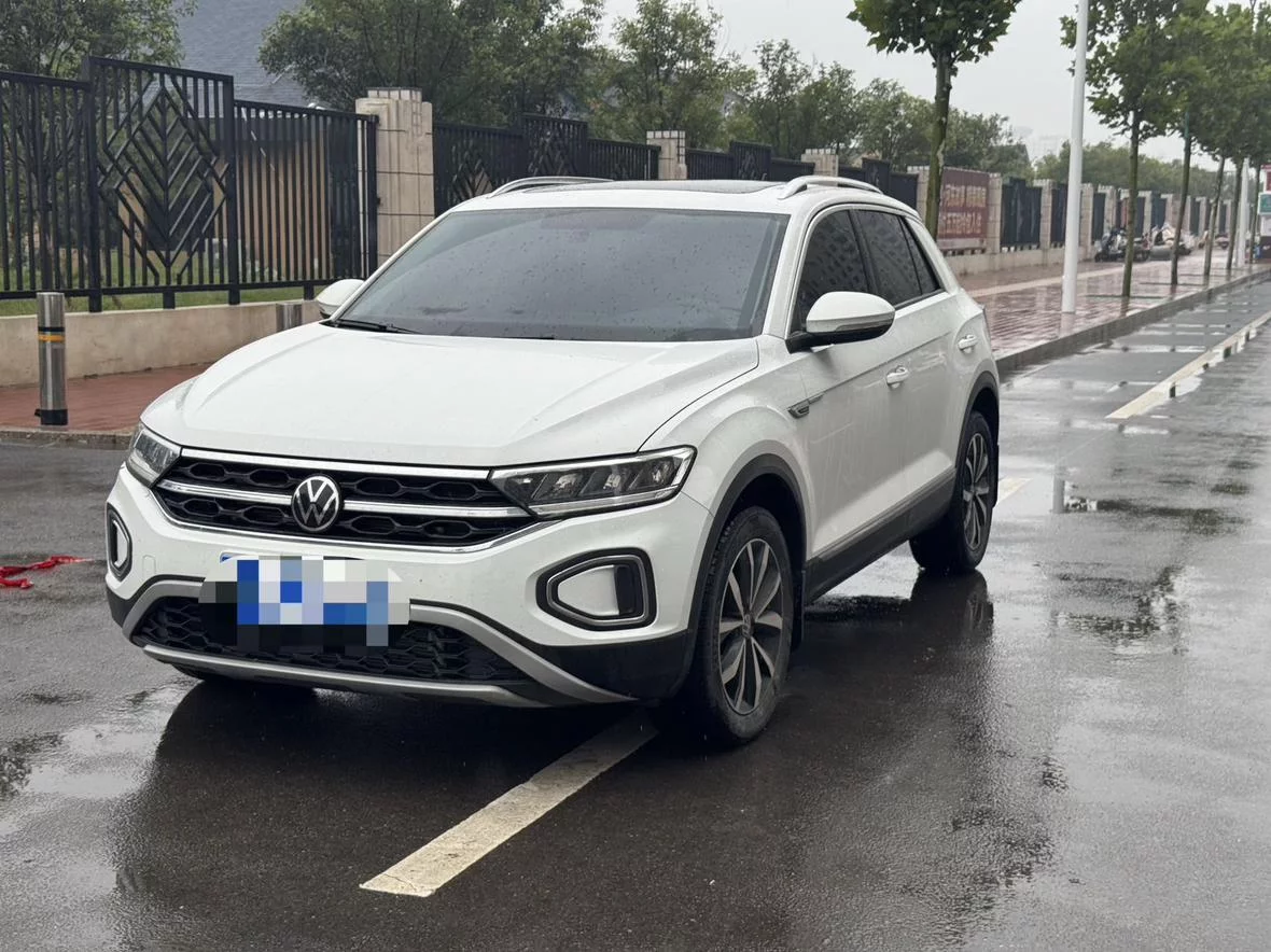 VOLKSWAGEN T-ROC