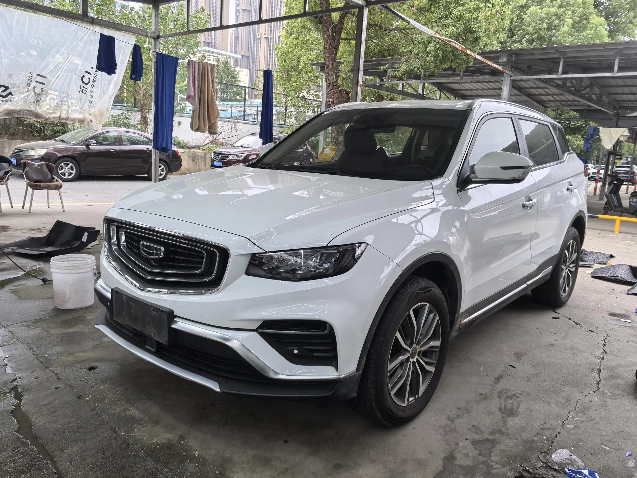 Geely Atlas