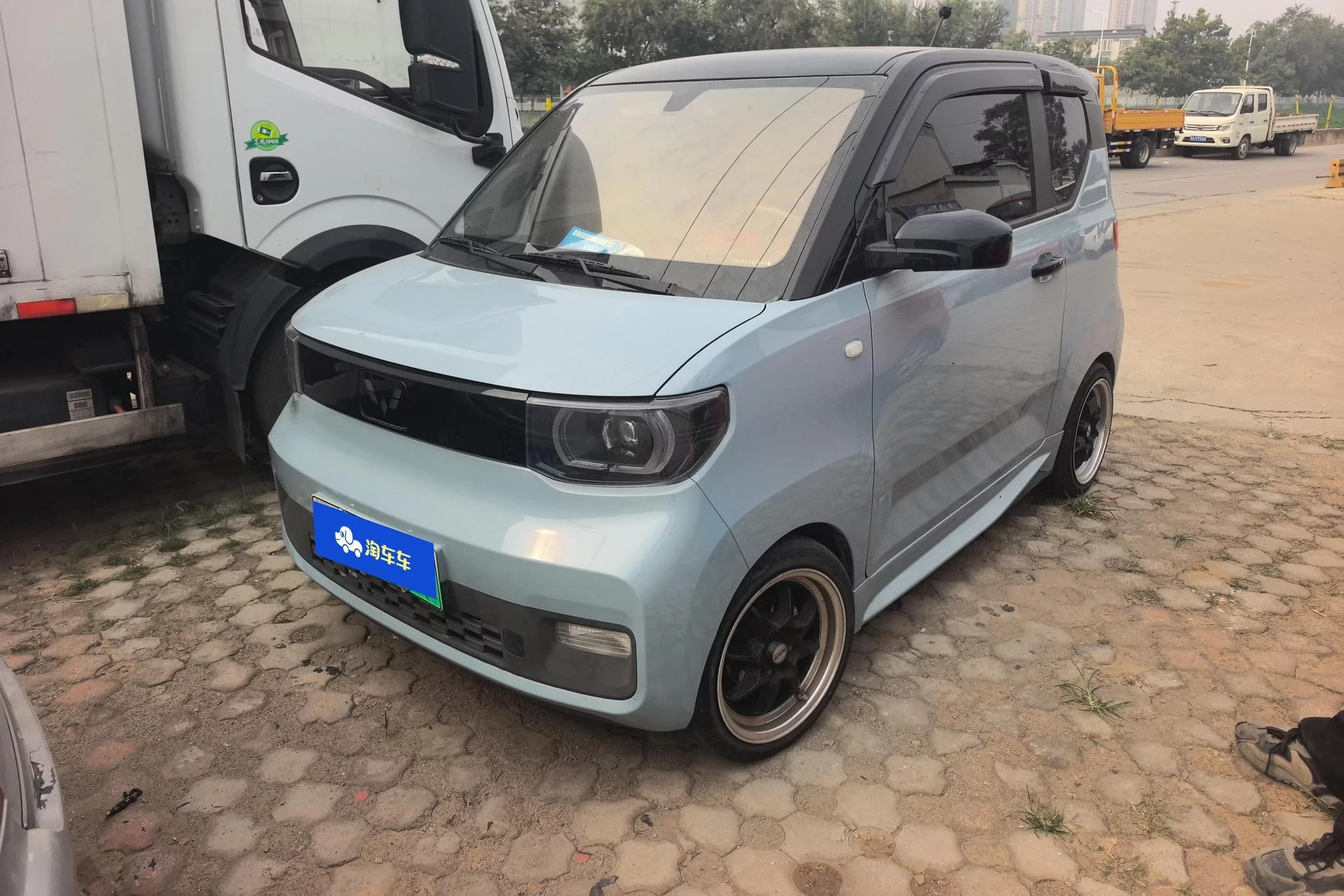 WULING HONGGUANG MINIEV