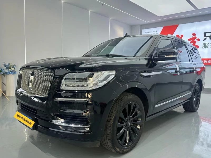 Lincoln Navigator