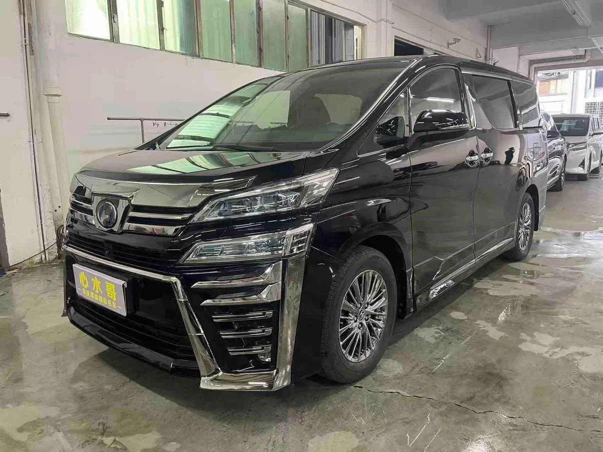 Toyota Crown Wellfire