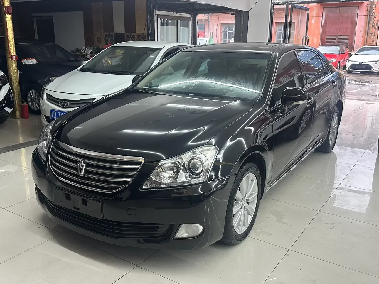 Toyota crown