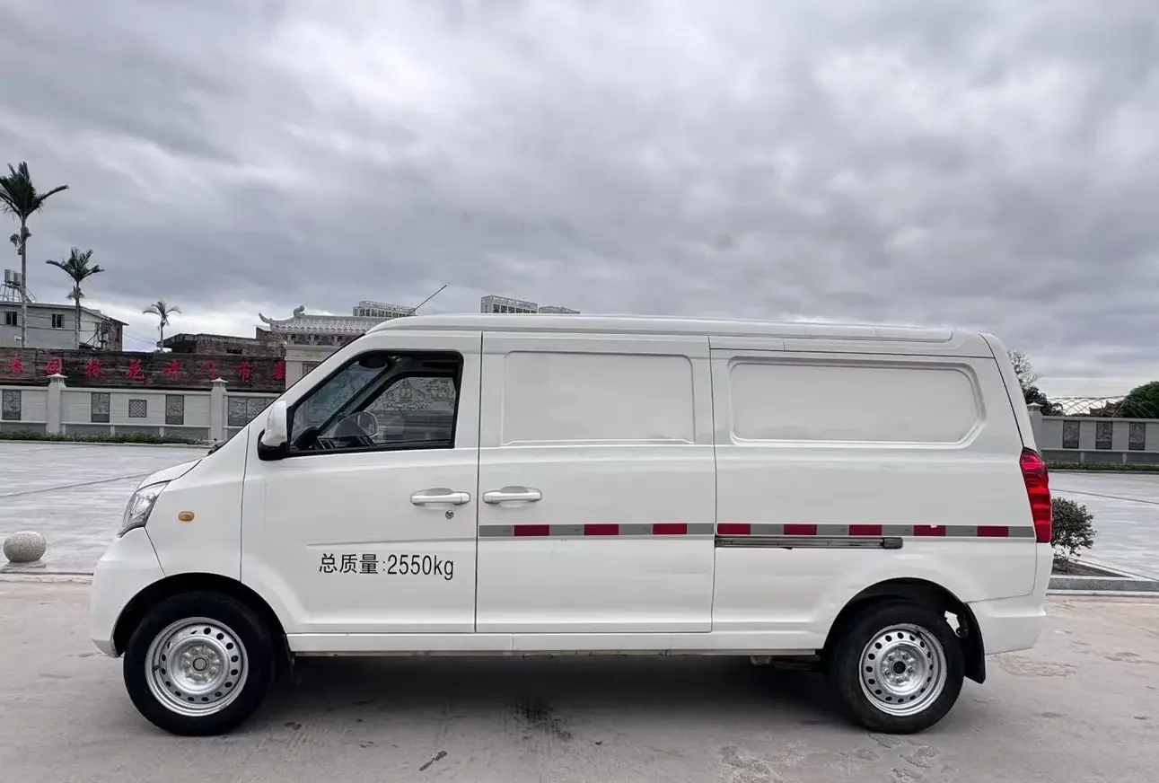 Golden Dragon Hiace EV