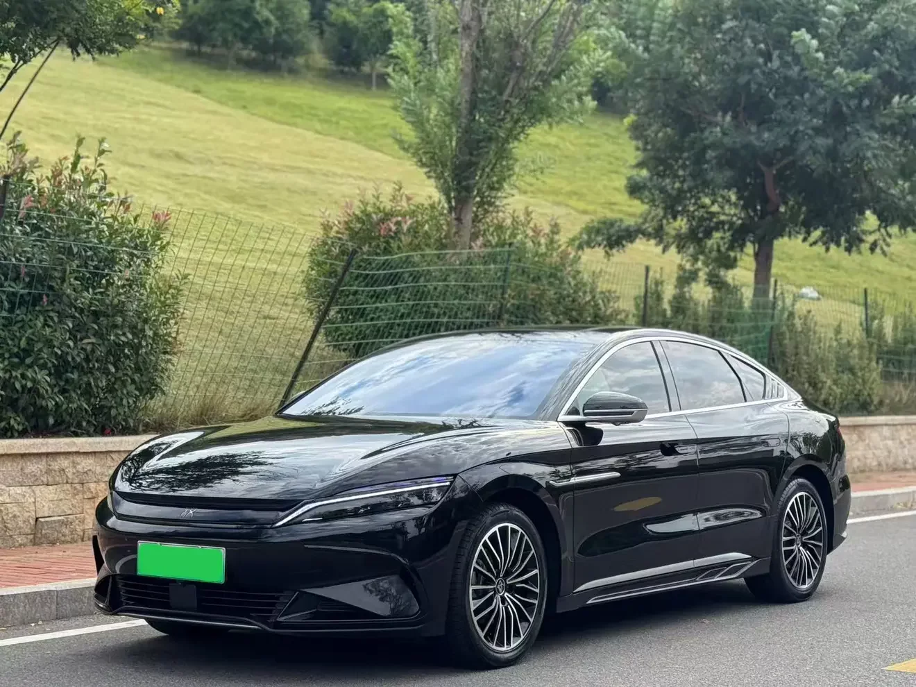 BYD Han EV