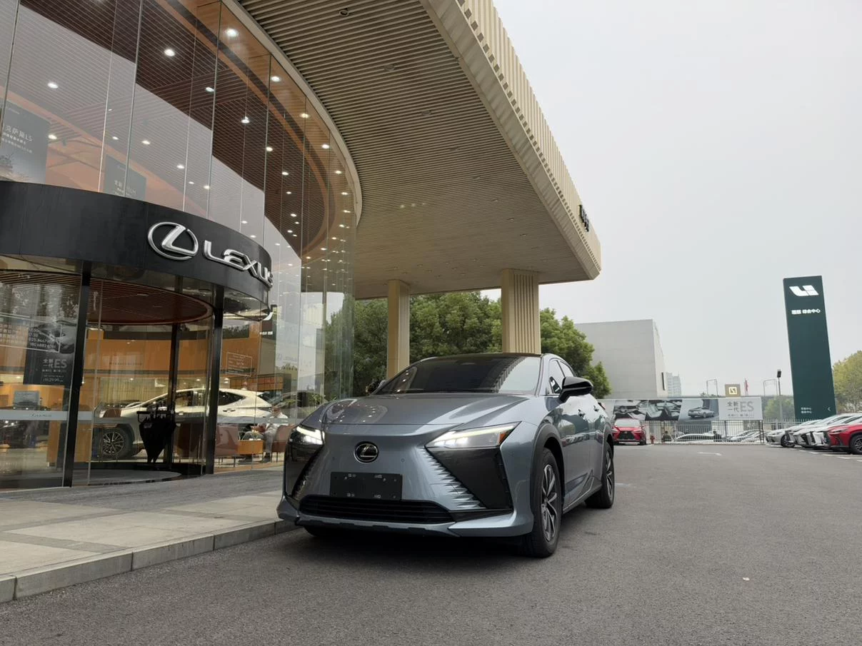 LEXUS RZ