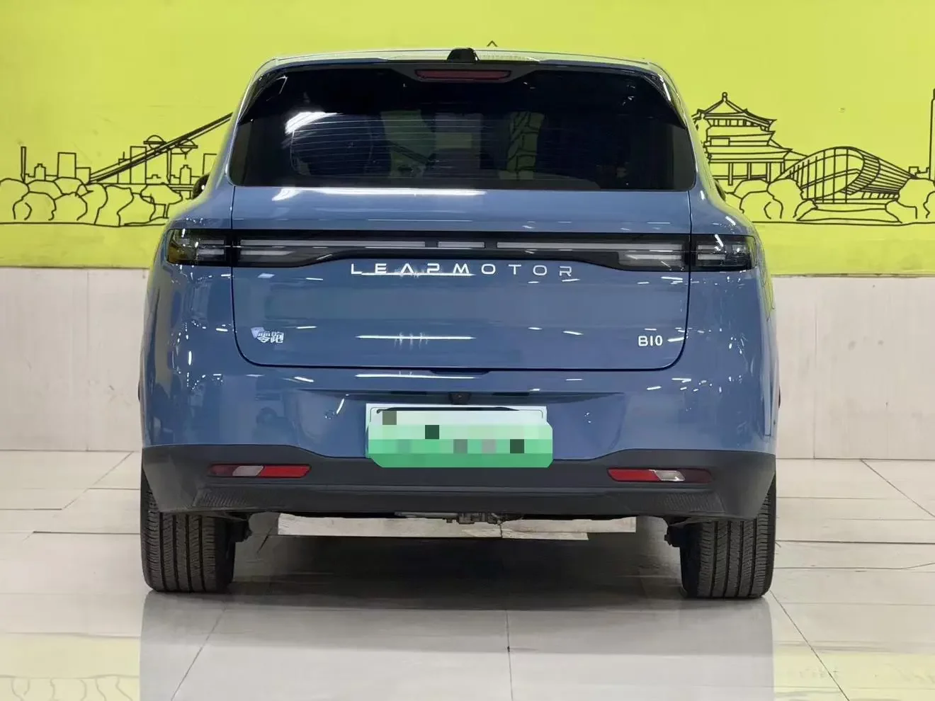 Leapmotor B10