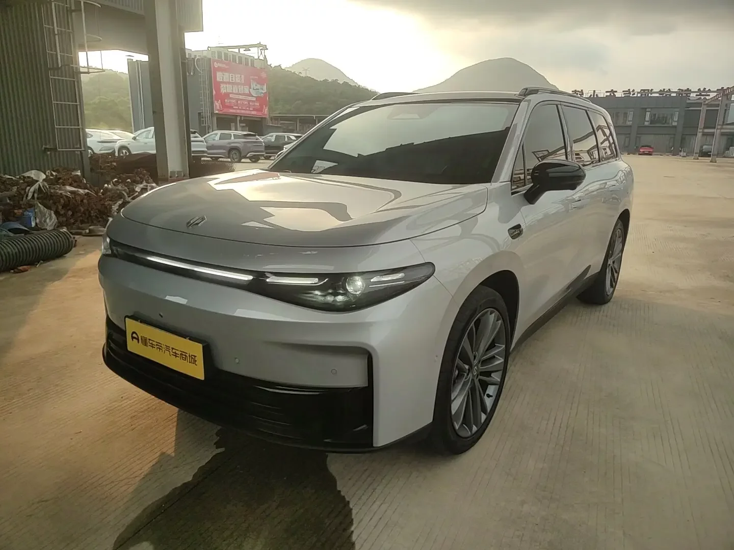 Leapmotor C16