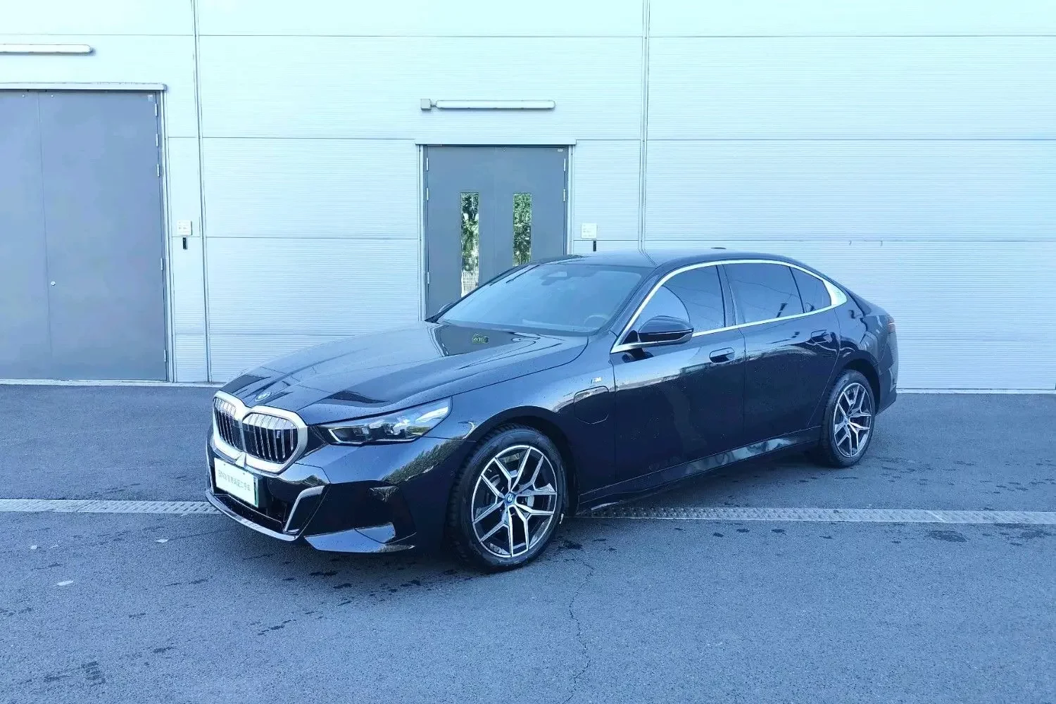 BMW i5