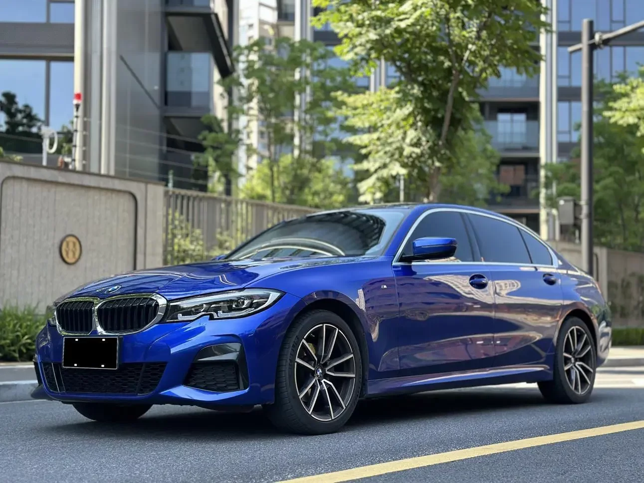 BMW 3-SERIES