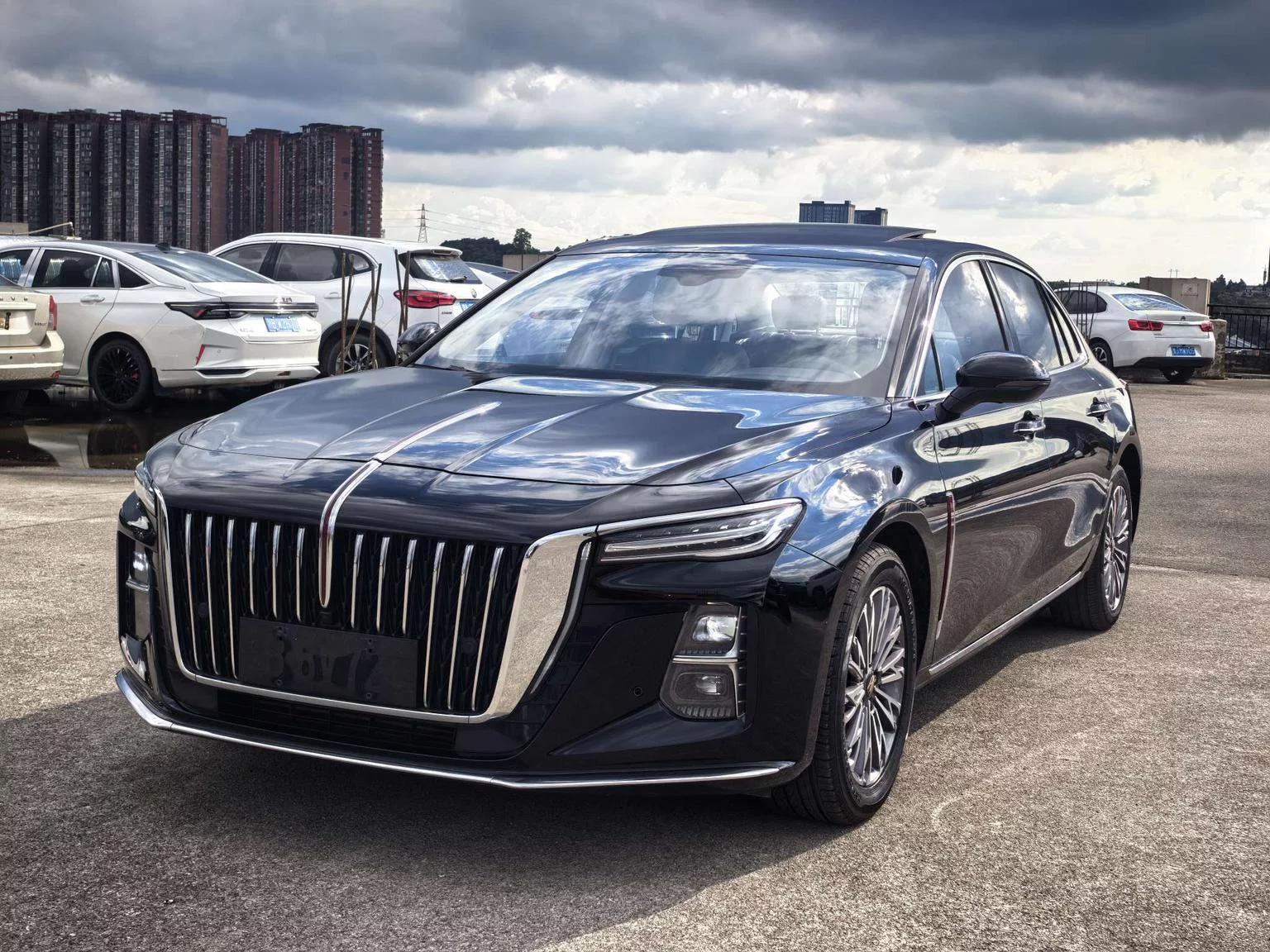 Hongqi H5