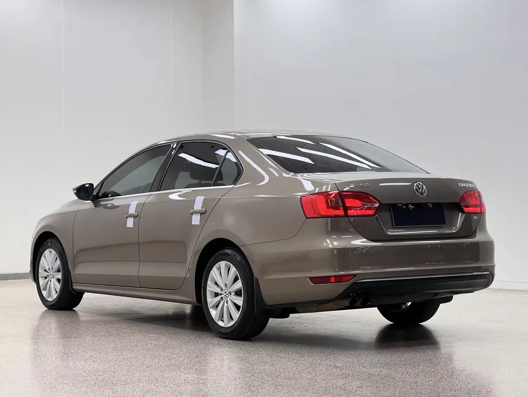 Volkswagen Sagitar