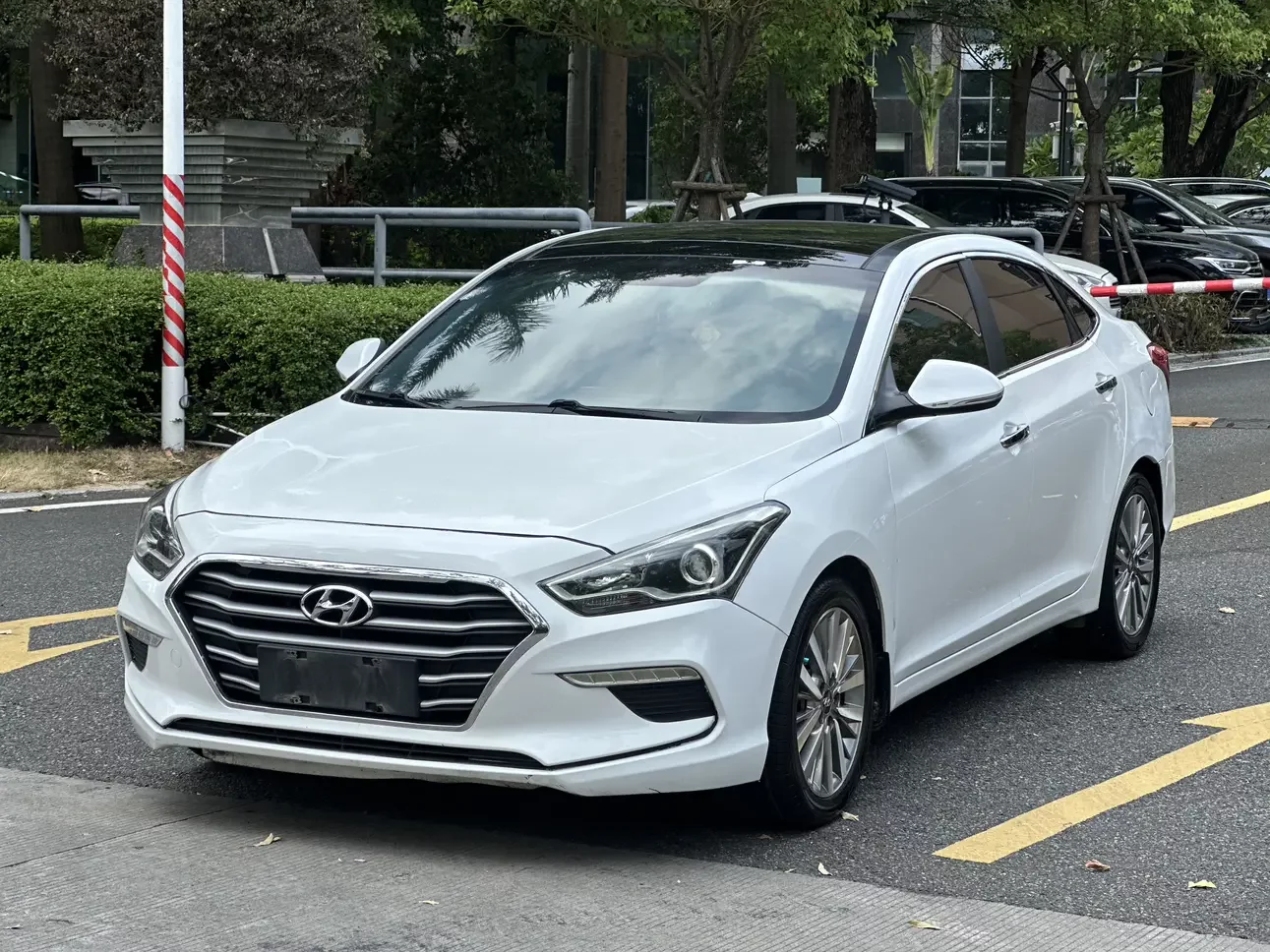 Hyundai Mistra