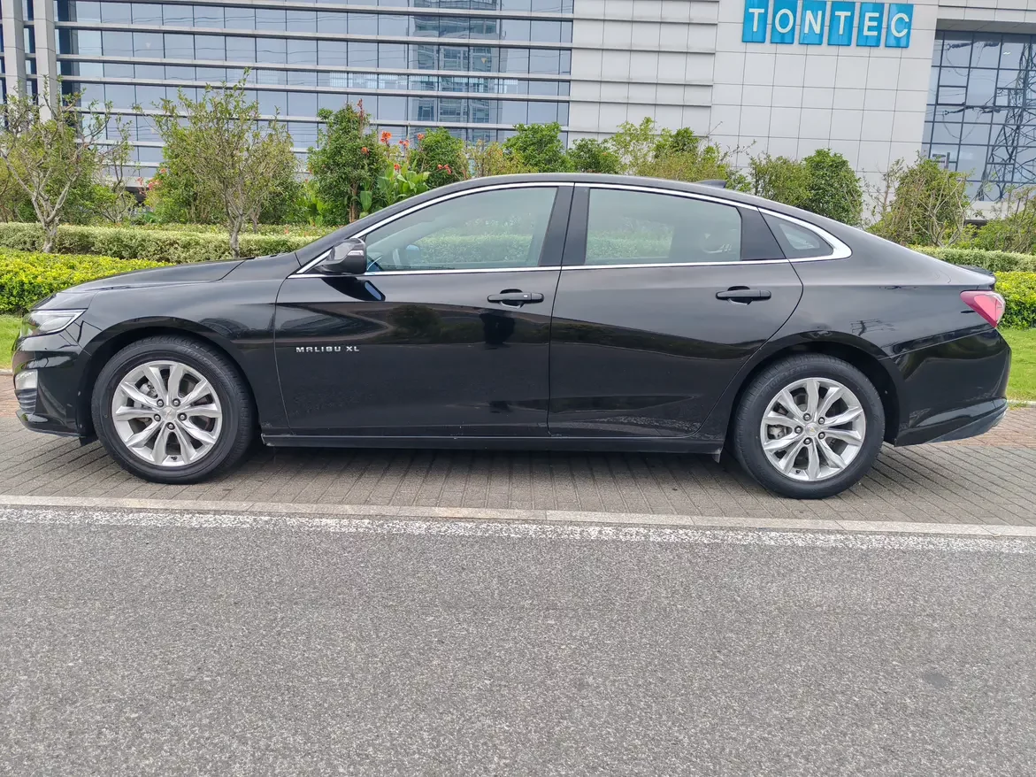 Chevrolet Malibu XL