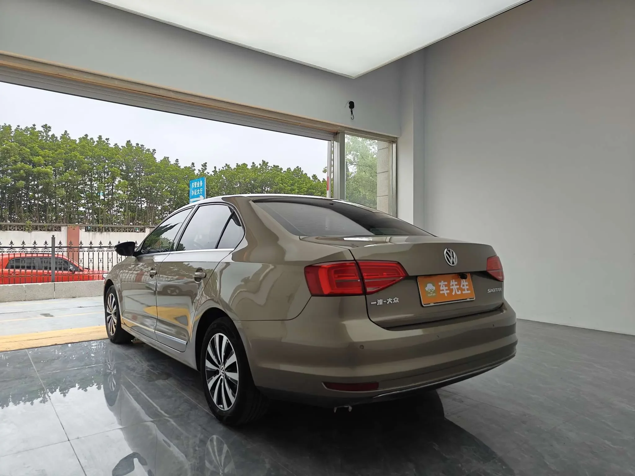 Volkswagen Sagitar