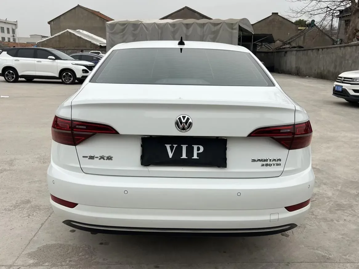 Volkswagen Sagitar