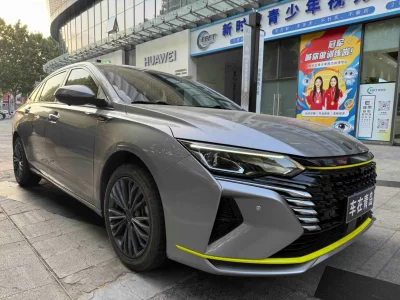 Dongfeng Yixuan MAX