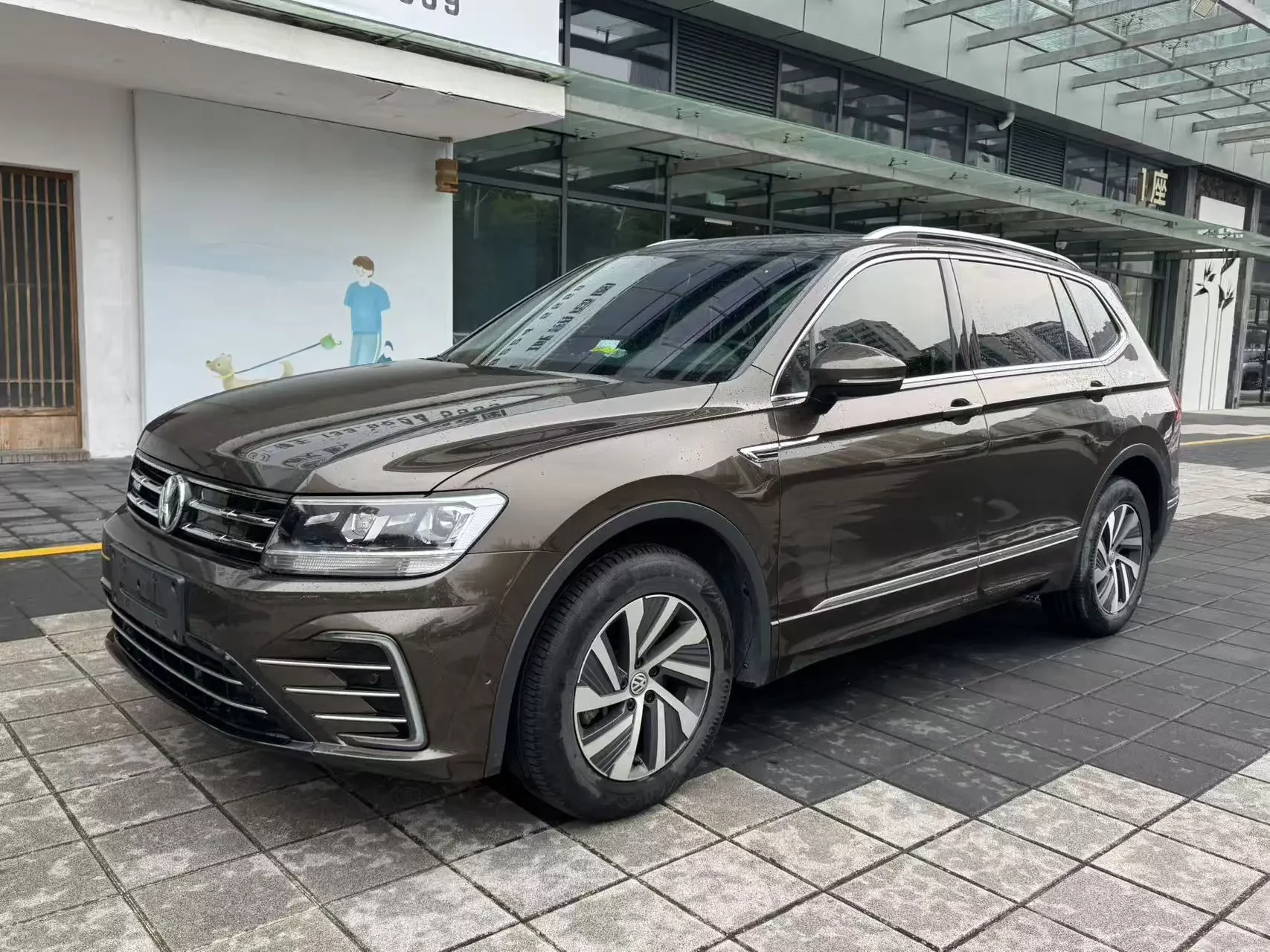 Volkswagen Tiguan L PHEV  из Китая
