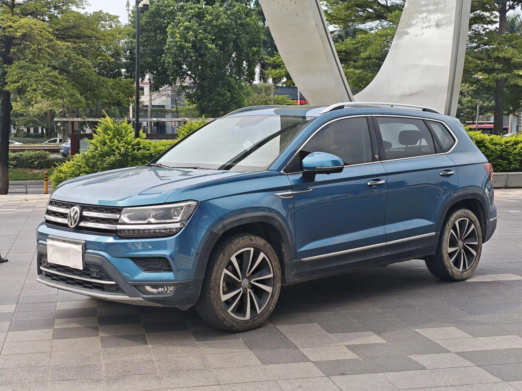 Volkswagen Tharu