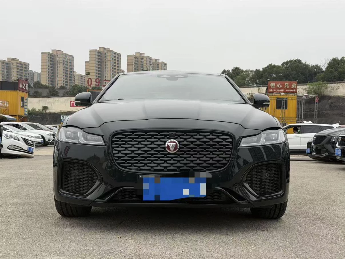 Jaguar XFL