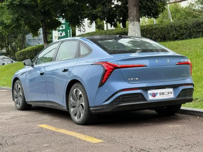 Hongqi Red Flag Tiangong 05