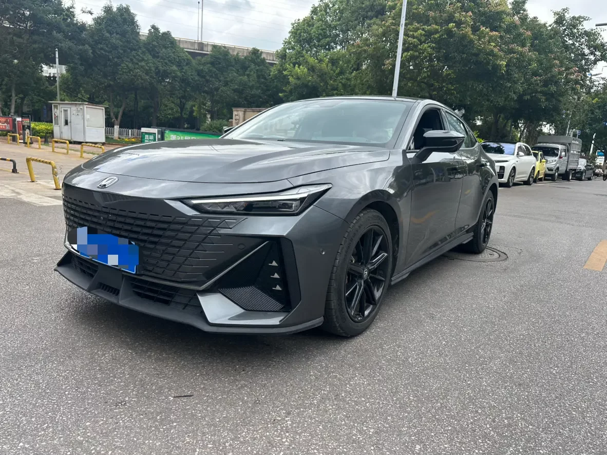 Changan UNI-V