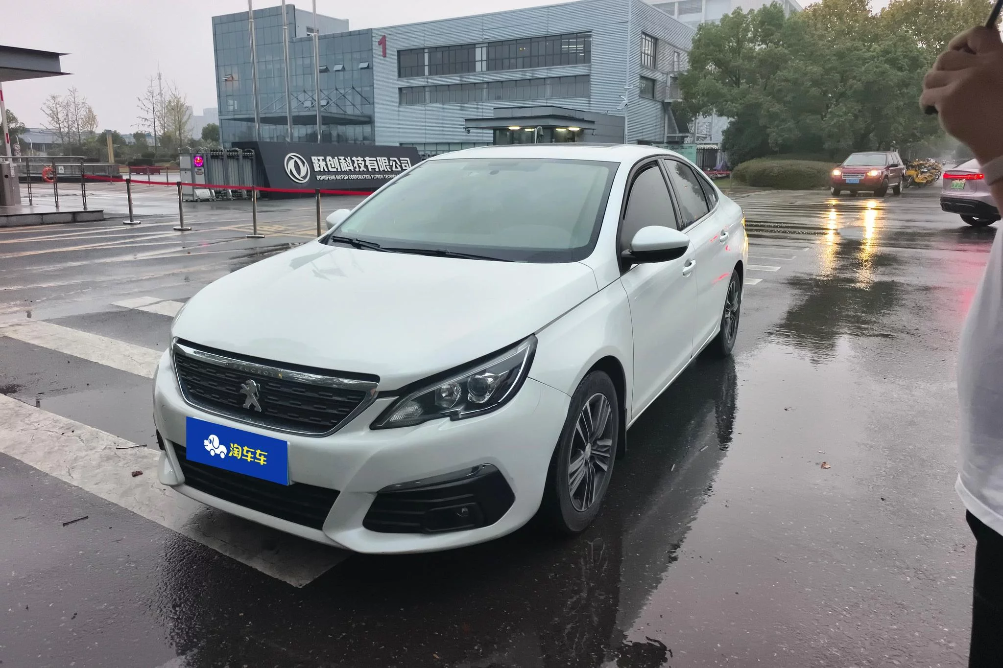 Peugeot 308  из Китая