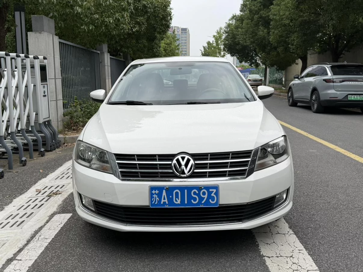 Volkswagen Langxing  из Китая