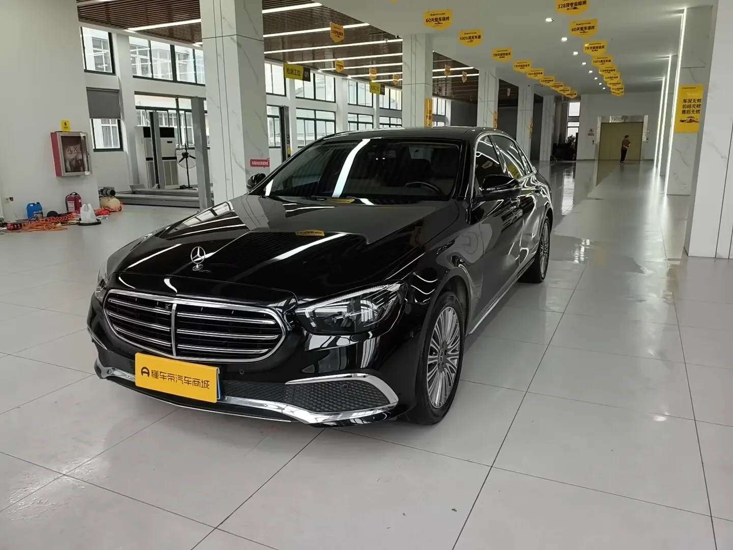 MERCEDES-BENZ E-CLASS