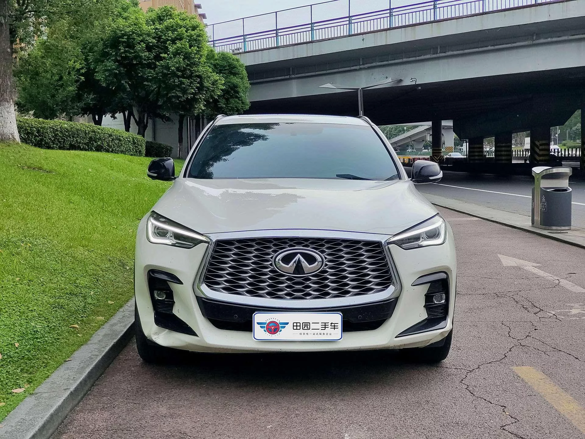 Infiniti QX55