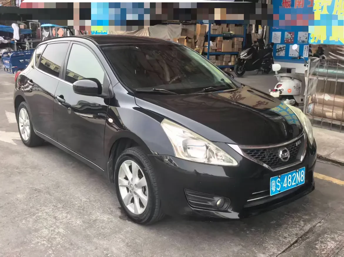 Nissan Tiida