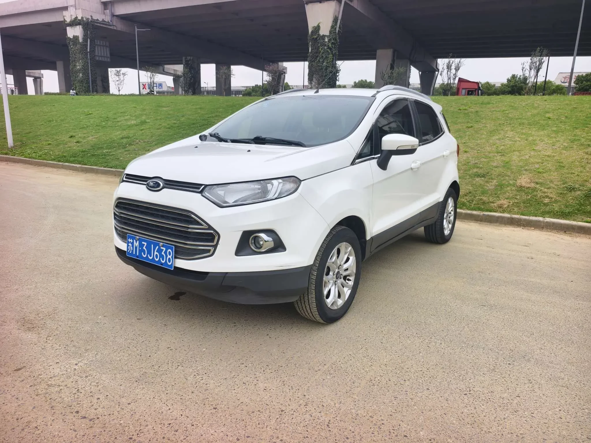 Ford Yibo