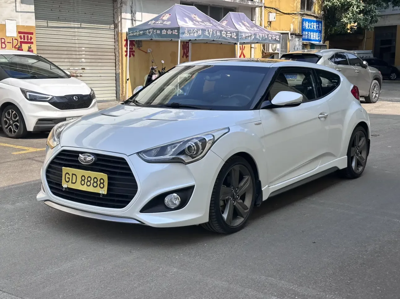 Hyundai Veloster