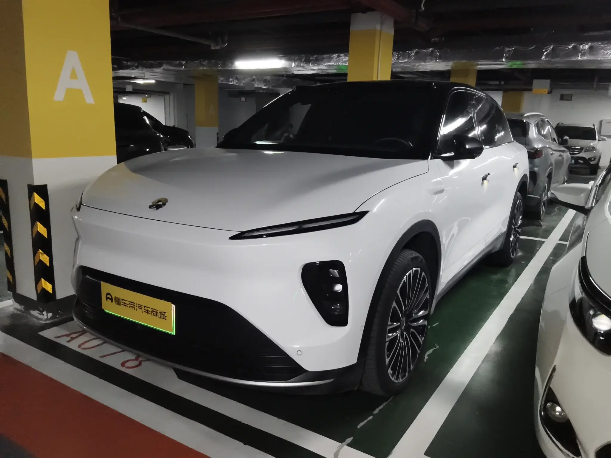 NIO ES8