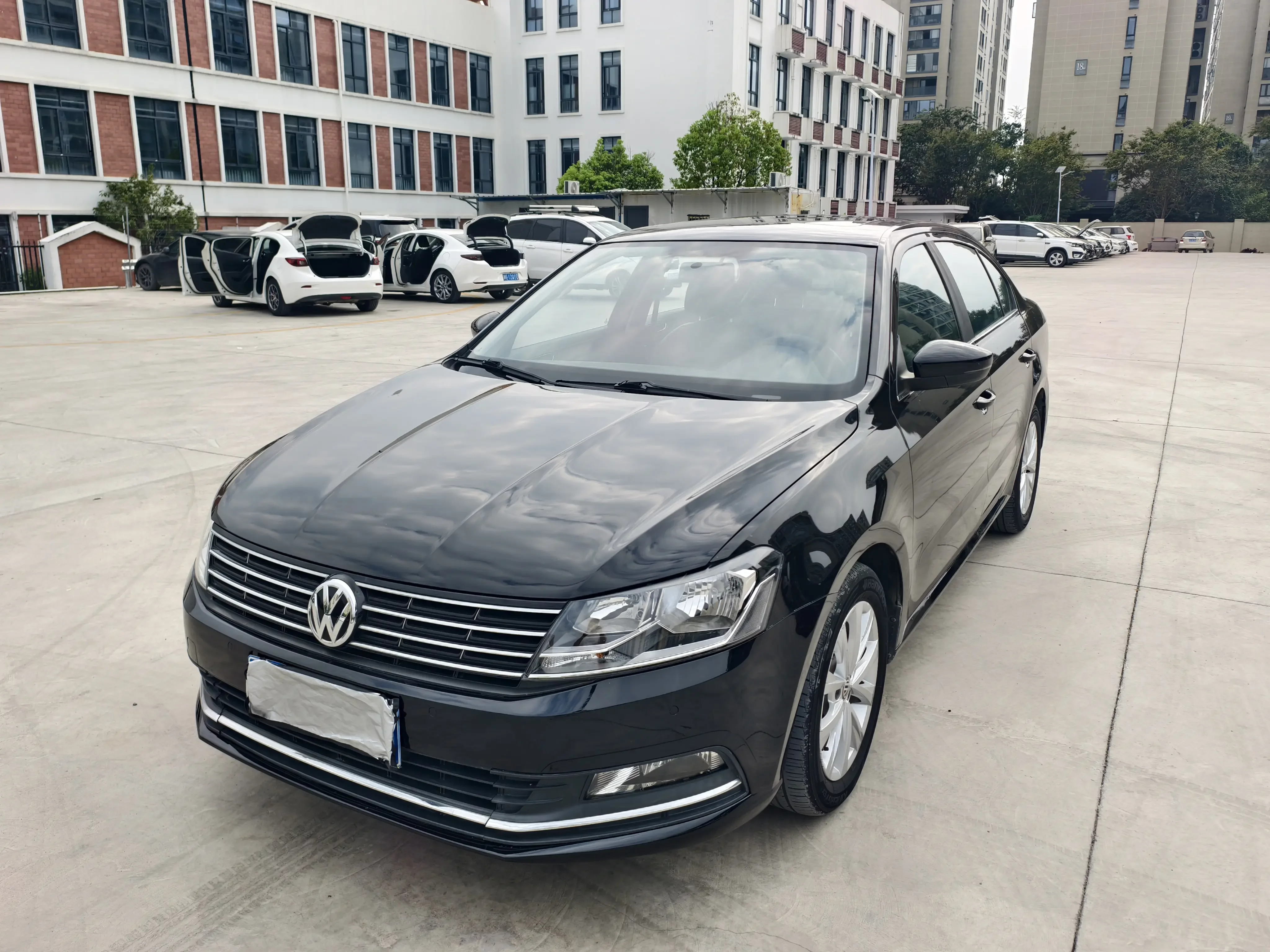 Volkswagen Lavida  из Китая
