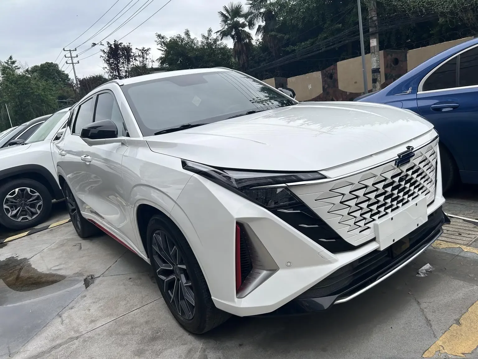 Oshan Changan Auchan Z6