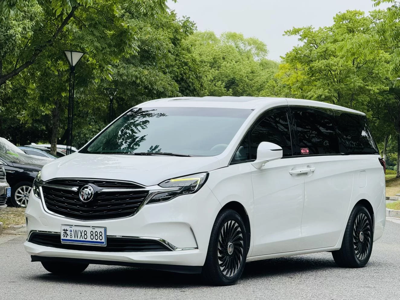 Buick GL8