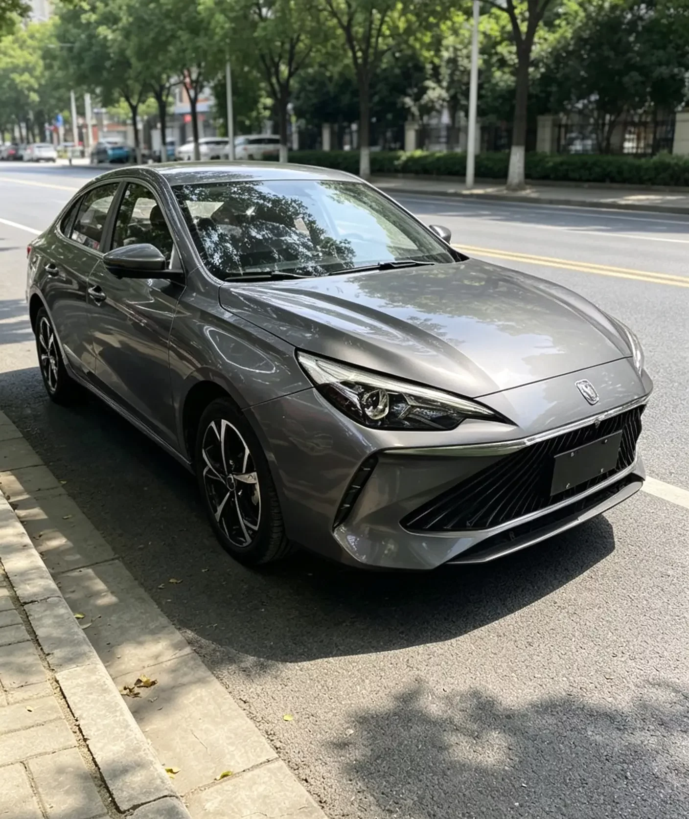 Roewe i5