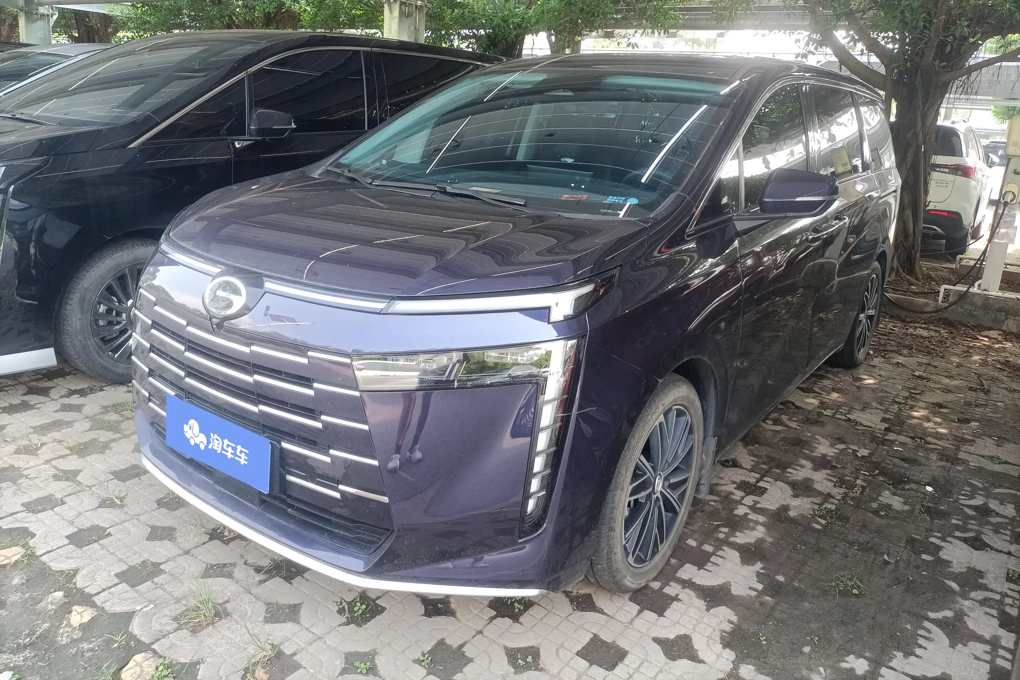 GAC Trumpchi E8