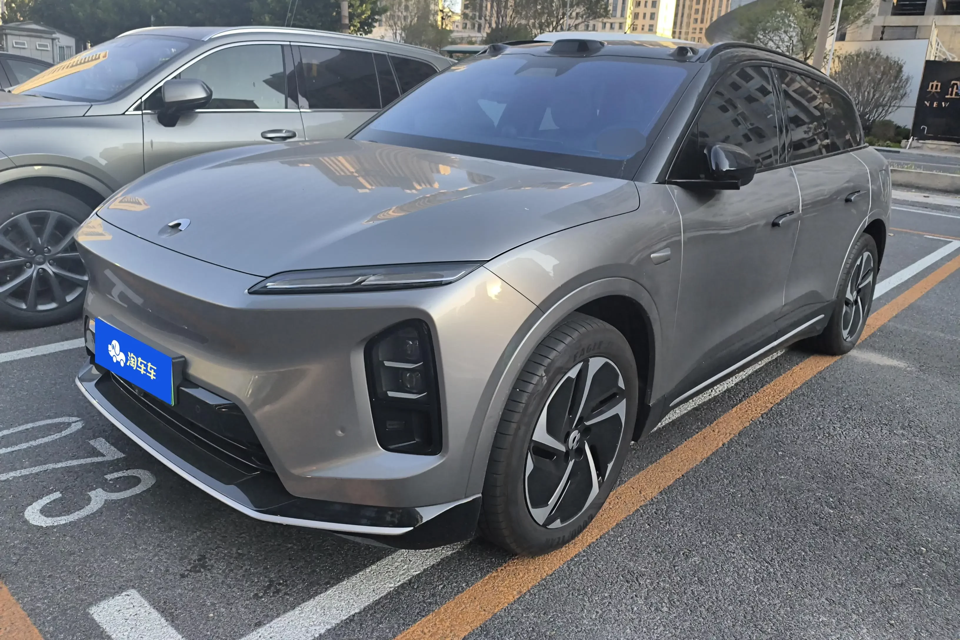 NIO ES6