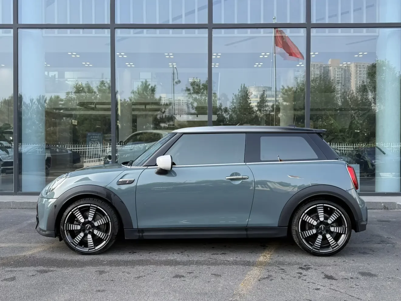 MINI MINI