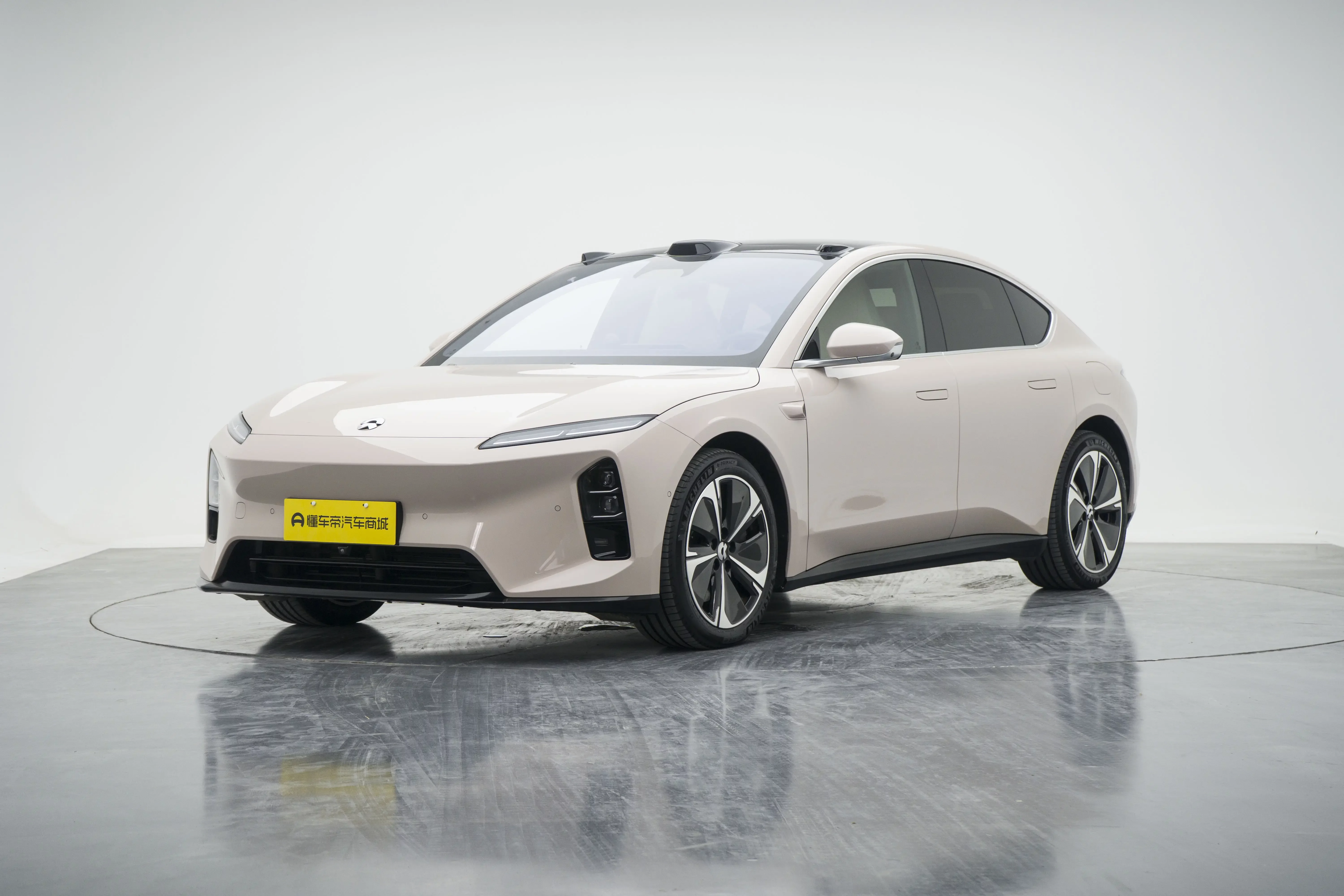 NIO ET5