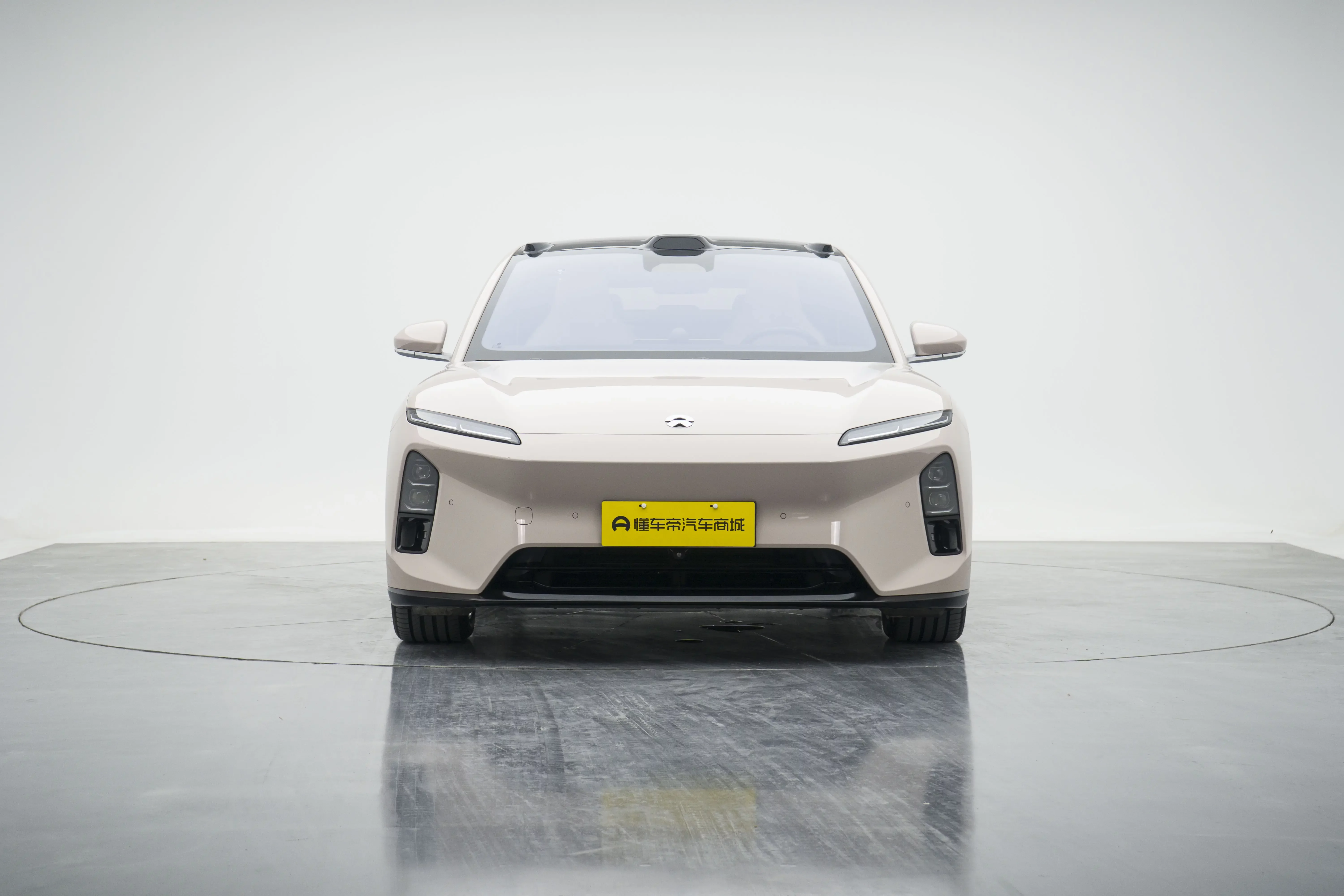 NIO ET5